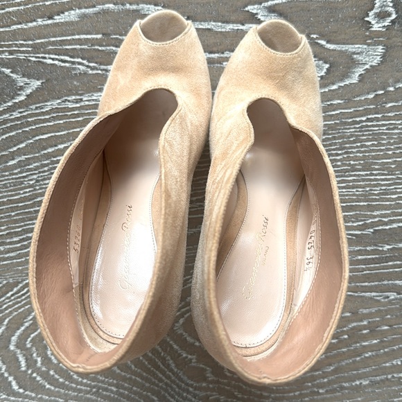 Gianvito Rossi Vampsm Sued heels - Picture 7 of 11